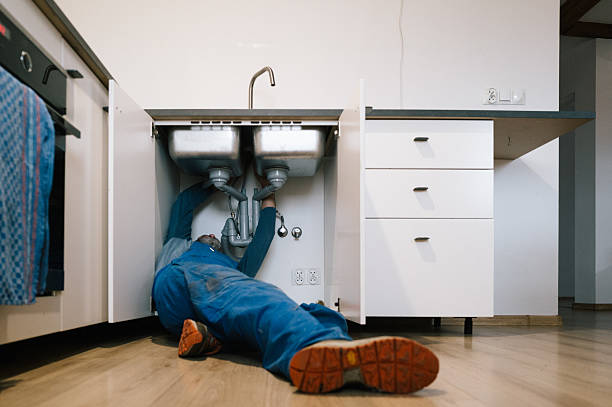 Professional Emergency Plumber technician working in Amargosa Valley, NV
